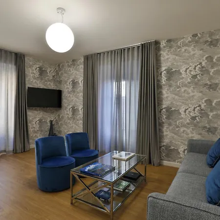 Como Lake Suites-2